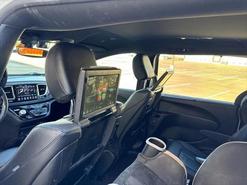 2020 Chrysler Pacifica Touring-L Plus