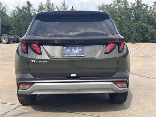 2025 Hyundai TUCSON SEL