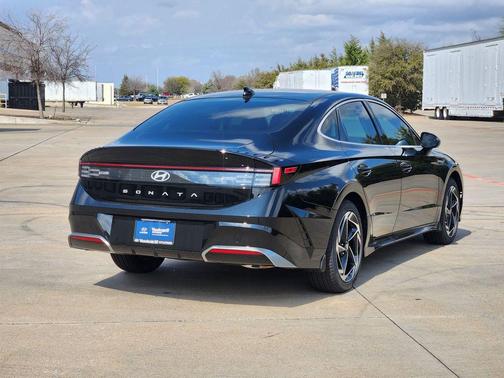 2026 Hyundai SONATA SEL