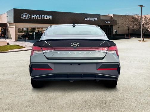 2025 Hyundai ELANTRA Sport