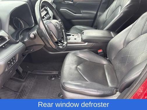 2021 Toyota Highlander Hybrid Platinum