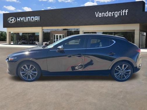 2022 Mazda Mazda3 FWD w/Preferred Package