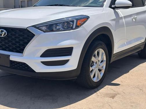 2021 Hyundai TUCSON SE