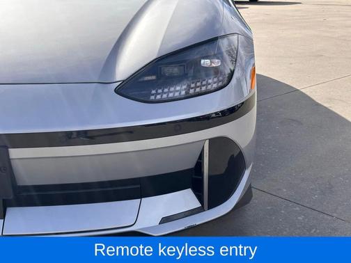 2025 Hyundai IONIQ 6 SE