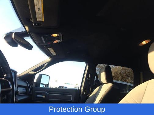 2023 RAM 2500 Big Horn Crew Cab 4x4 8' Box