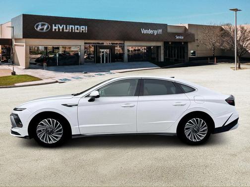 2026 Hyundai SONATA Hybrid Limited