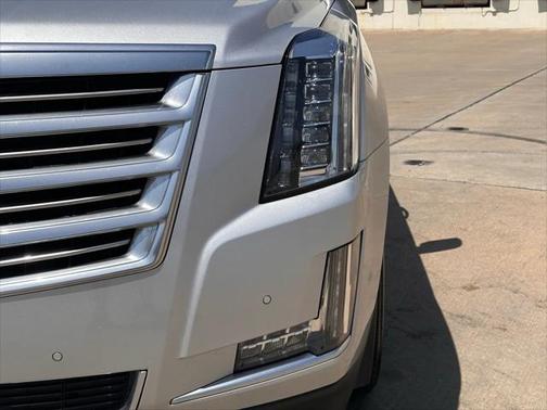 2017 Cadillac Escalade Platinum
