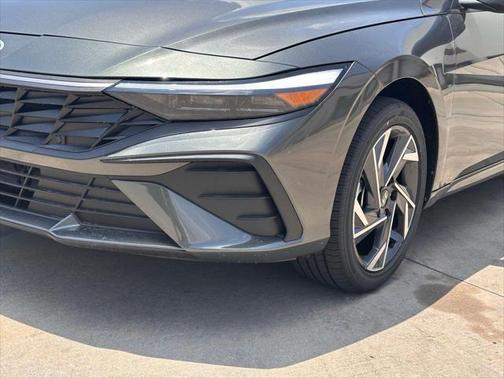 2025 Hyundai ELANTRA Sport