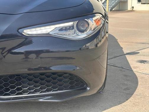 2019 Alfa Romeo Giulia Base