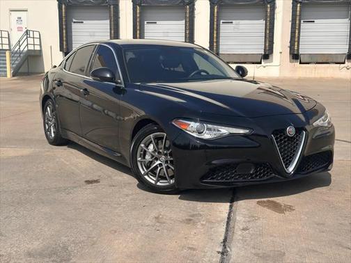 2019 Alfa Romeo Giulia Base