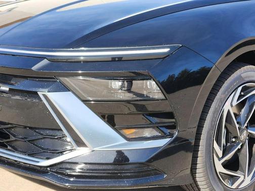 2026 Hyundai SONATA SEL