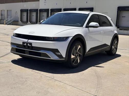 2025 Hyundai IONIQ 5 SE