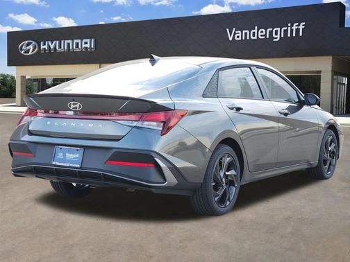 2026 Hyundai ELANTRA Sport