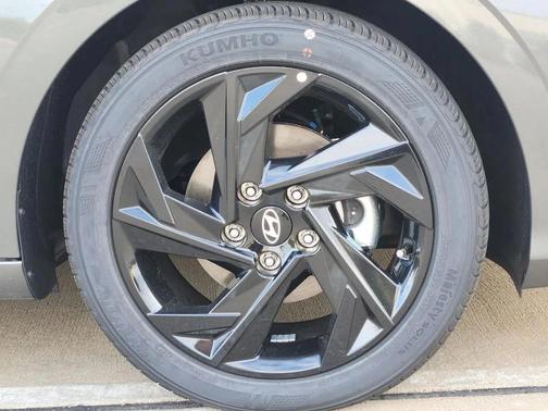 2026 Hyundai ELANTRA Sport