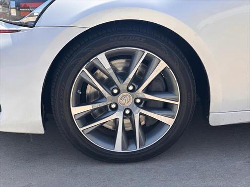 2018 Lexus IS 300 Base