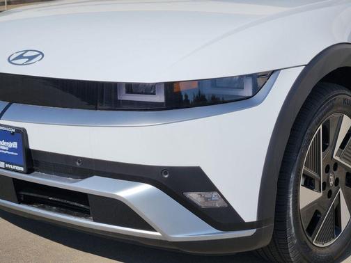 Atlas White 2026 Hyundai IONIQ 5 SE