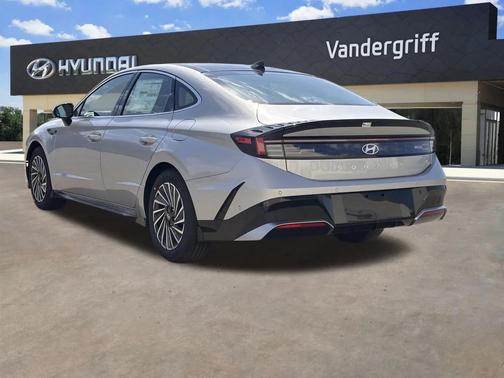 2025 Hyundai SONATA Hybrid Limited