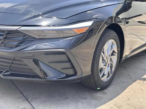 2025 Hyundai ELANTRA HEV Blue