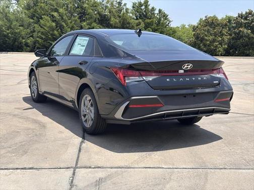 2025 Hyundai ELANTRA HEV Blue