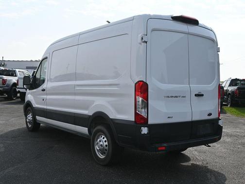 2022 Ford Transit-250 Base