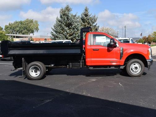 2023 Ford F-350 XLT