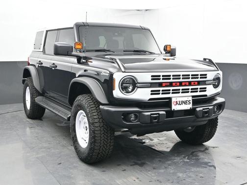 Shadow Black 2025 Ford Bronco Heritage Edition