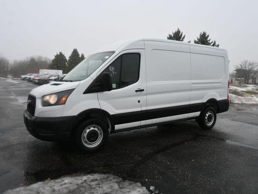 2026 Ford Transit-250 148 WB Medium Roof Cargo