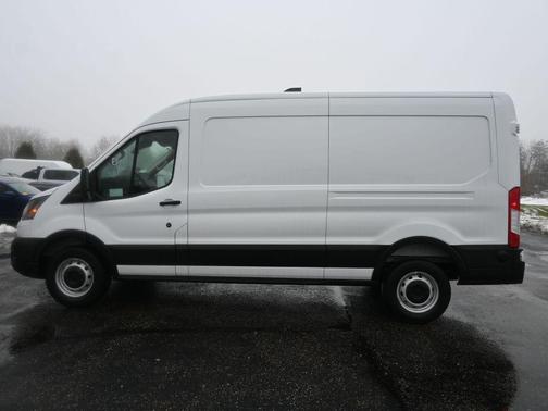2026 Ford Transit-250 148 WB Medium Roof Cargo