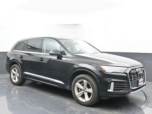 2024 Audi Q7 45 Premium Plus