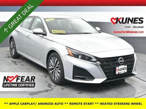 Brilliant Silver Metallic 2023 Nissan Altima 2.5 SV