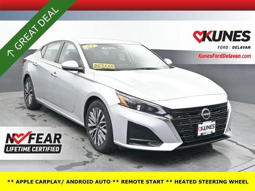 Brilliant Silver Metallic 2023 Nissan Altima 2.5 SV