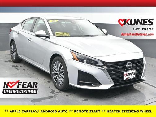 Brilliant Silver Metallic 2023 Nissan Altima 2.5 SV
