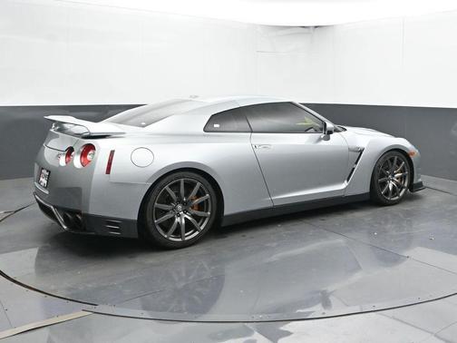 Super Silver 3 Coat Metallic 2012 Nissan GT-R Premium