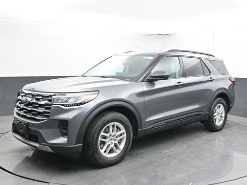 Carbonized Gray Metallic 2026 Ford Explorer Active