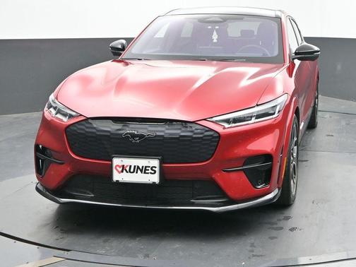 2022 Ford Mustang Mach-E GT