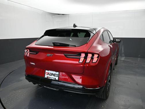 2022 Ford Mustang Mach-E GT