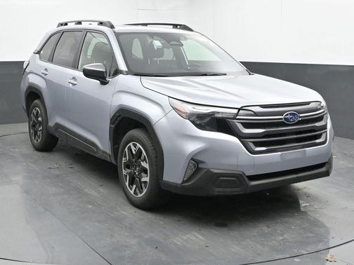 Ice Silver Metallic 2025 Subaru Forester Premium
