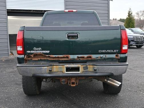2005 Chevrolet Silverado 2500 LS H/D Crew Cab