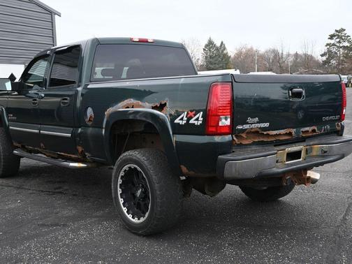 2005 Chevrolet Silverado 2500 LS H/D Crew Cab