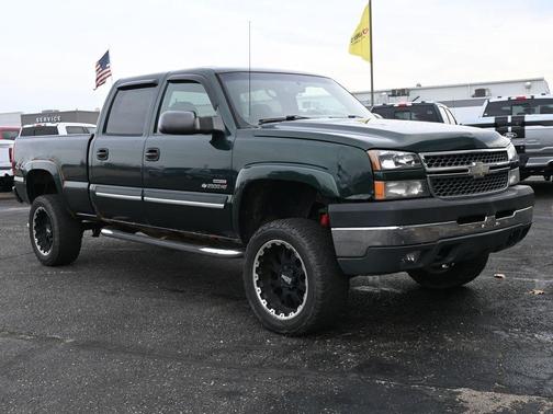 2005 Chevrolet Silverado 2500 LS H/D Crew Cab