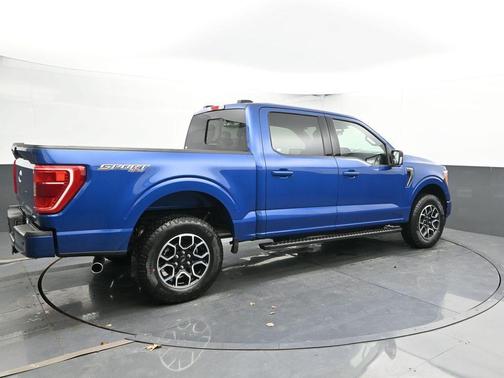 Blue Metallic 2022 Ford F-150 XLT