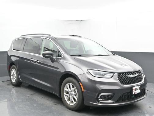 2022 Chrysler Pacifica Touring-L