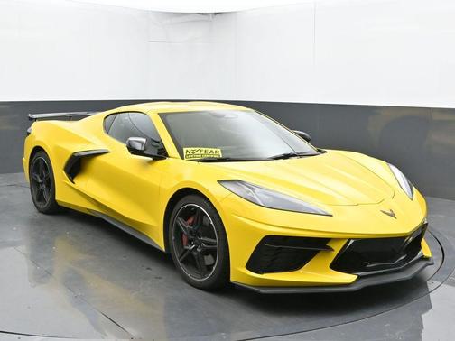 2025 Chevrolet Corvette Stingray w/2LT