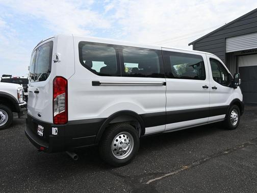 2025 Ford Transit-350 XL