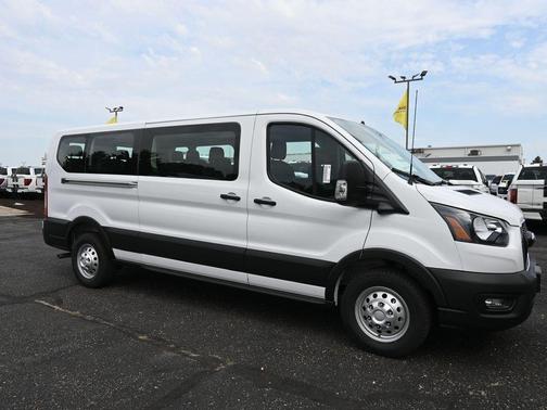 2025 Ford Transit-350 XL