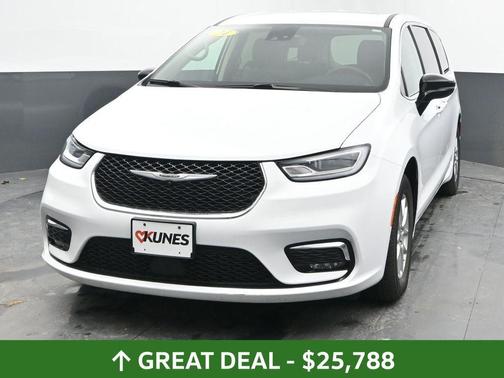 2024 Chrysler Pacifica Touring-L