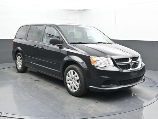 Brilliant Black Crystal Pearlcoat 2016 Dodge Grand Caravan AVP/SE
