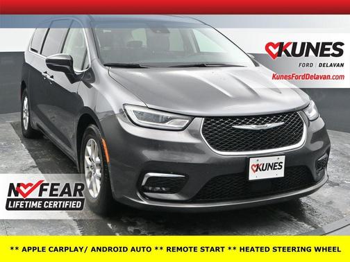 2023 Chrysler Pacifica Touring-L