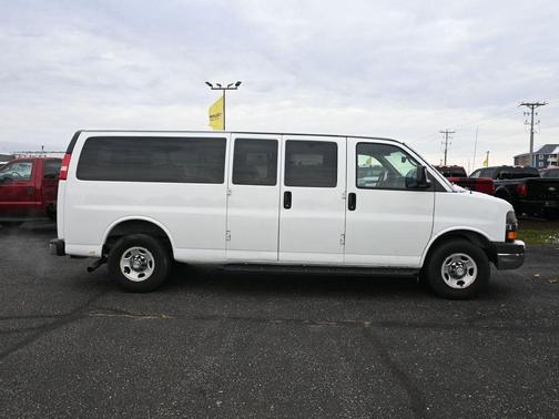 2011 Chevrolet Express 3500 LT