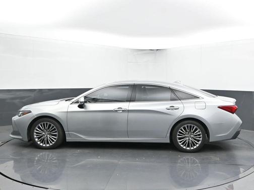2019 Toyota Avalon 